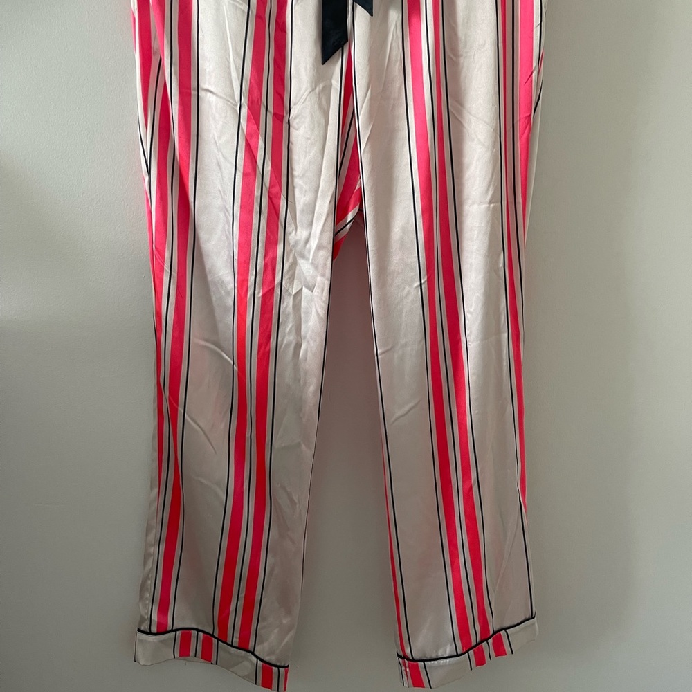 Victoria’s Secret satin pajama bottoms size L never been worn.